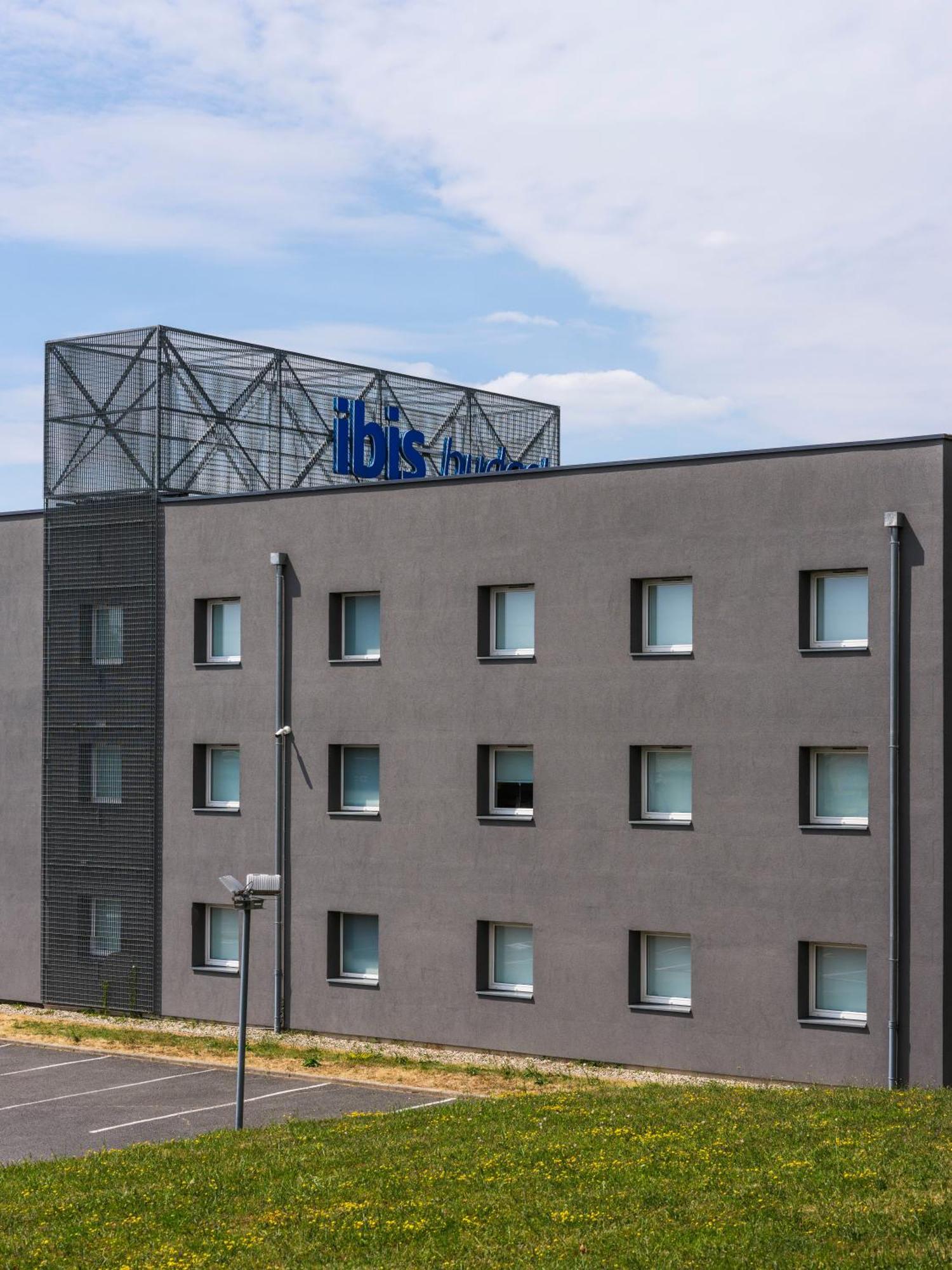 Hotel Ibis Budget Sarrebourg Buhl Exterior foto